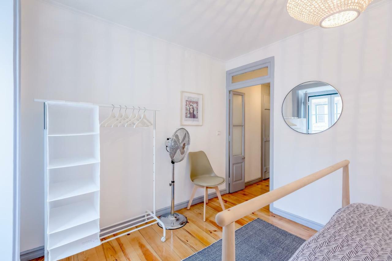 Alfama, Bright And Spacious With Private Terrace, By Timecooler Lisbon Luaran gambar