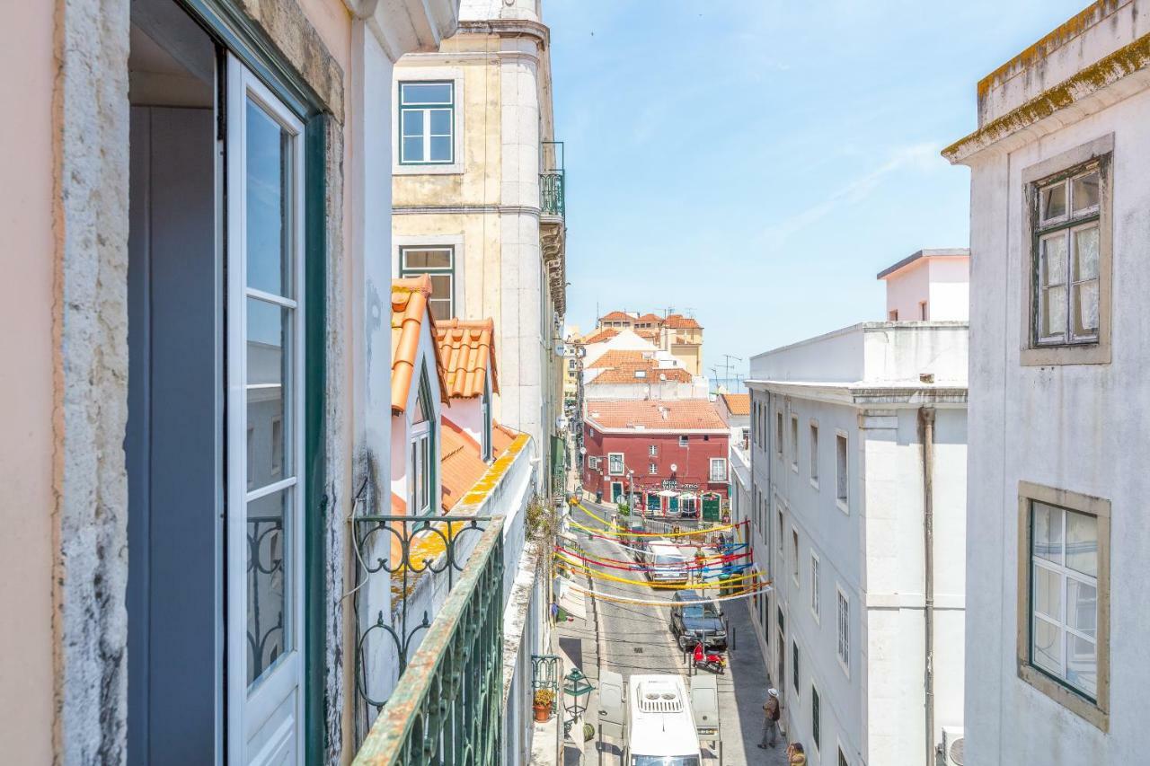 Alfama, Bright And Spacious With Private Terrace, By Timecooler Lisbon Luaran gambar