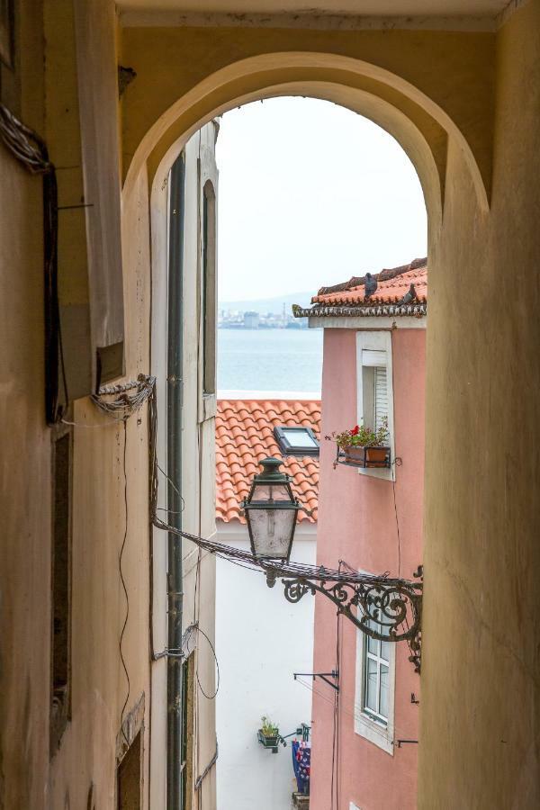 Alfama, Bright And Spacious With Private Terrace, By Timecooler Lisbon Luaran gambar