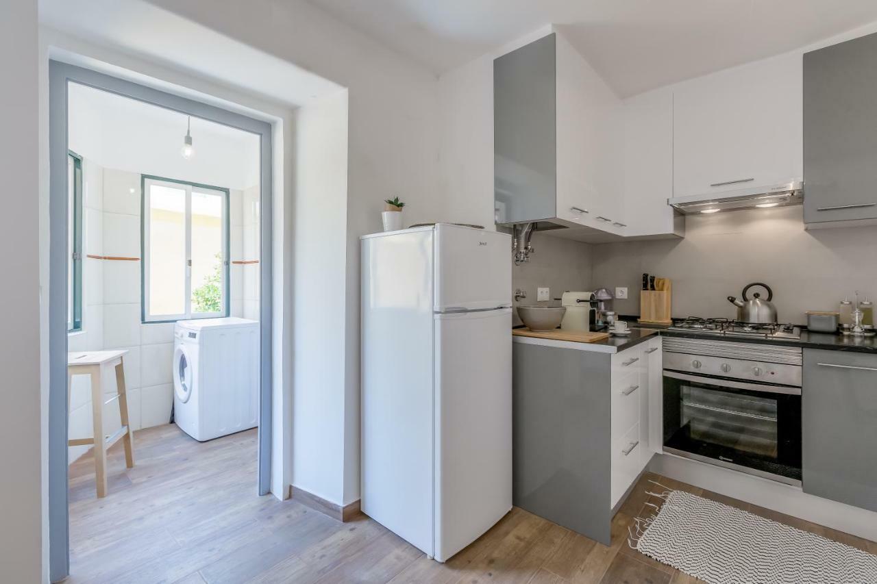 Alfama, Bright And Spacious With Private Terrace, By Timecooler Lisbon Luaran gambar