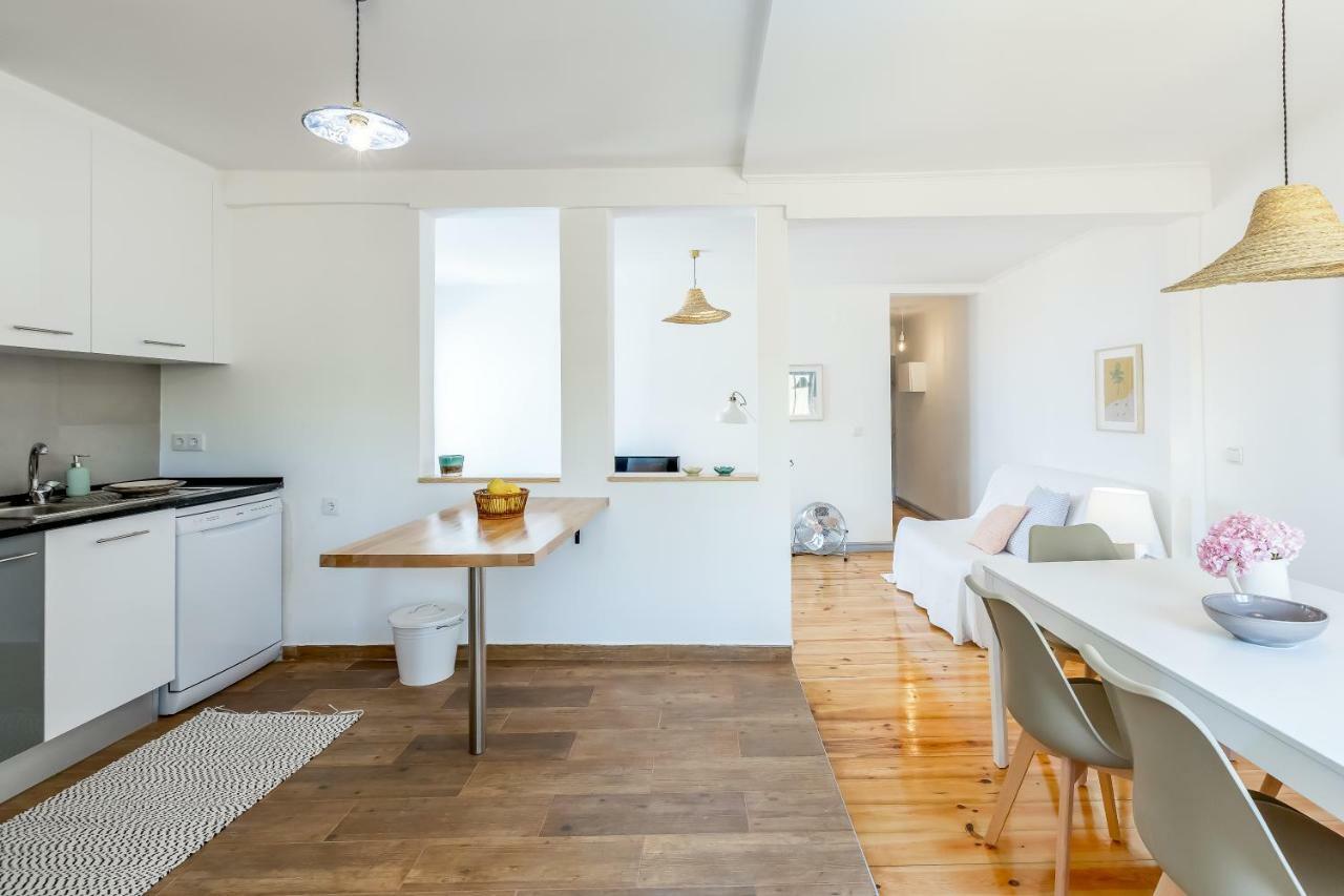 Alfama, Bright And Spacious With Private Terrace, By Timecooler Lisbon Luaran gambar